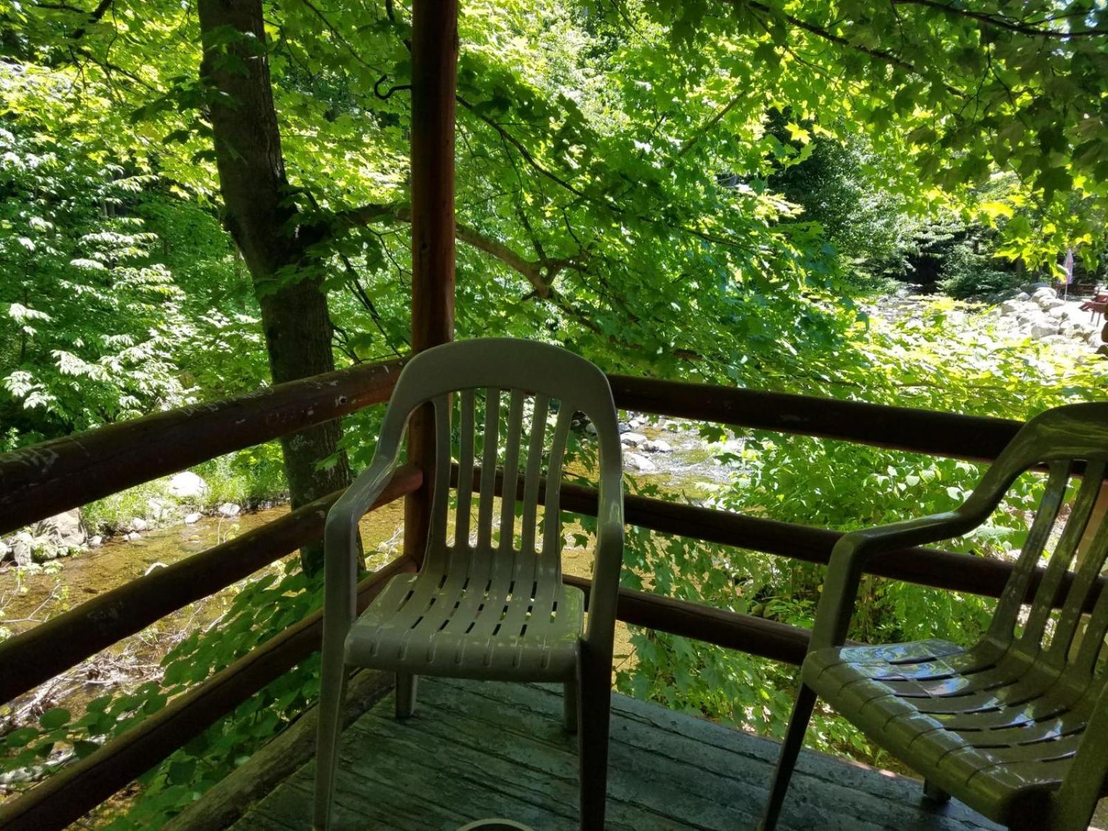 Seven Dwarfs Cabin - On The Brook Cabins Lac George Extérieur photo